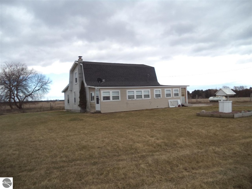 620 N Towerline Rd, Whittemore, MI 48770 - photo 1