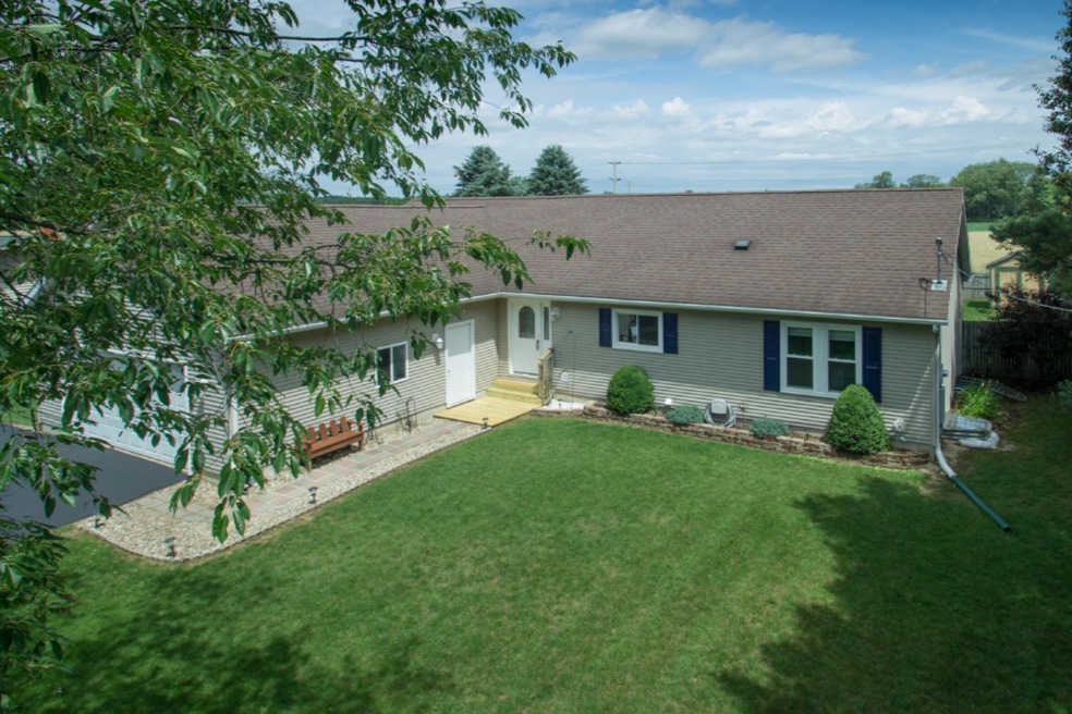 1075 Sir Knight Rd-101