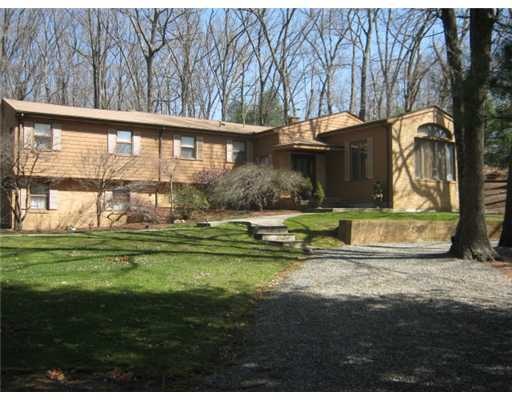 125 Old Mendon Rd, Cumberland, RI 02864 - photo 1