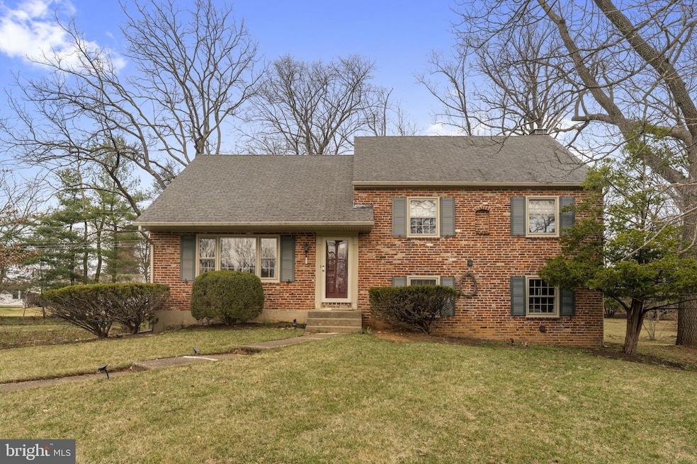 12 Clover Ln, Malvern, PA 19355 - photo 1