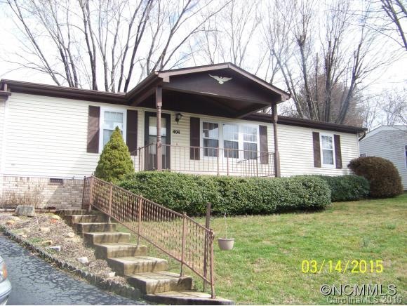 404 Deerfield Ct, Hendersonville, NC 28792 - photo 1