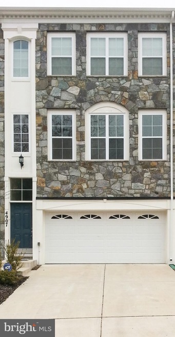 4907 Potomac Highlands Cir unit 140, Triangle, VA 22172 - photo 1