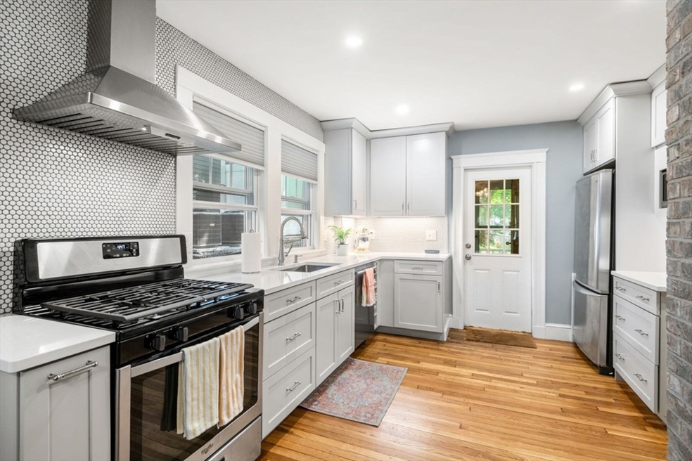 32 Leland St unit 1, Jamaica Plain, MA 02130 - photo 1