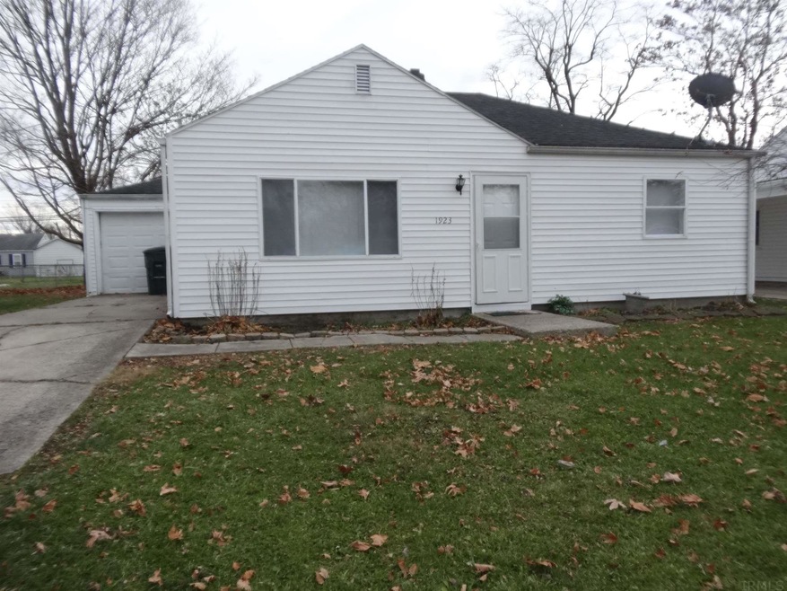 1923 E 23rd St, Muncie, IN 47302 - photo 1