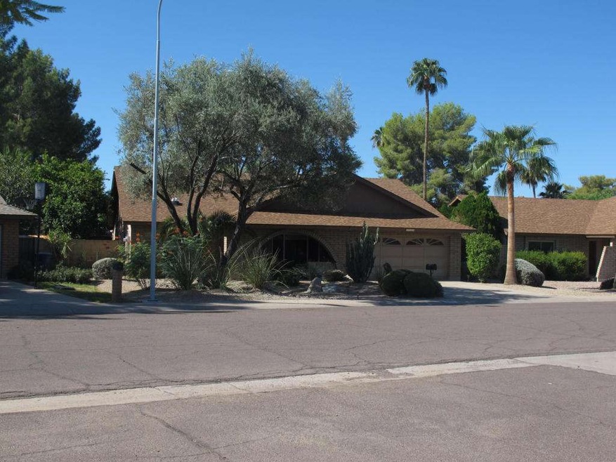 1321 E Redmon Dr, Tempe, AZ 85283 - photo 1