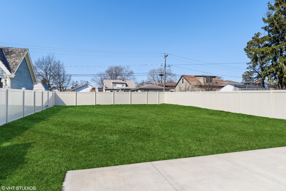 266 N Ridgeland Ave, Elmhurst, IL 60126 - photo 1