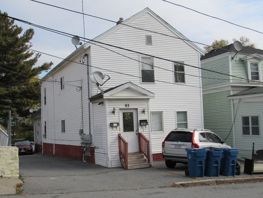 91 Railroad St unit 93, Lawrence, MA 01841 - photo 1