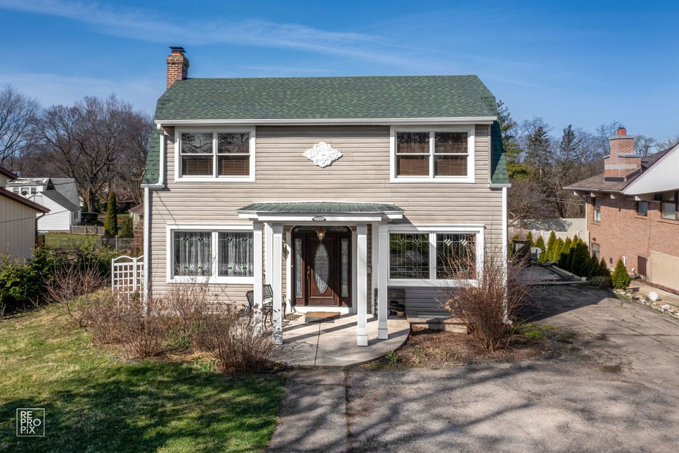 726 S Naperville Rd, Wheaton, IL 60189 - photo 1