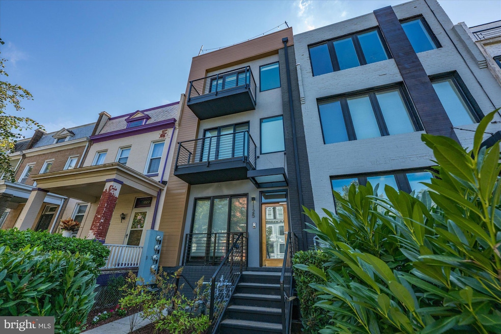 Under Contract $695,000