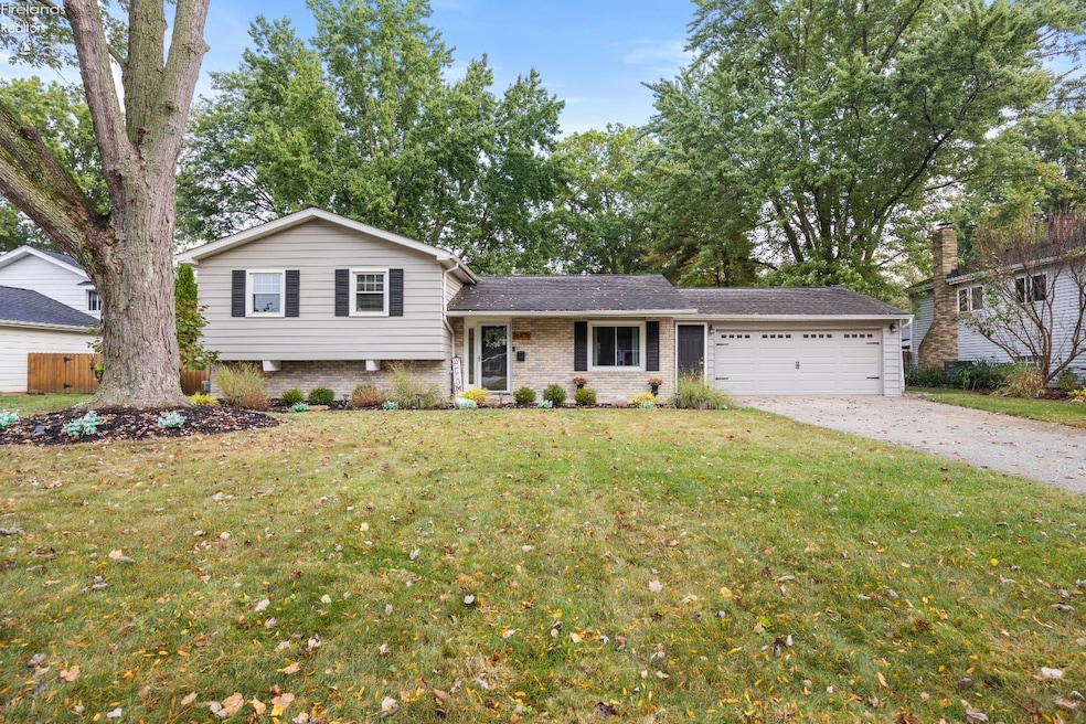 26476 Locust Dr, Olmsted Falls, OH 44138 - photo 1