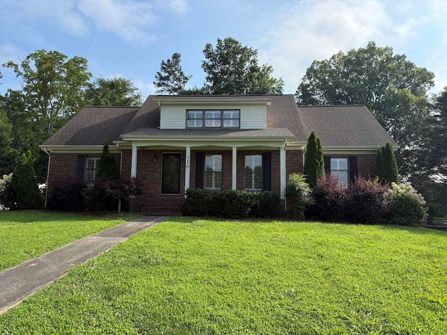 Sold $560,000