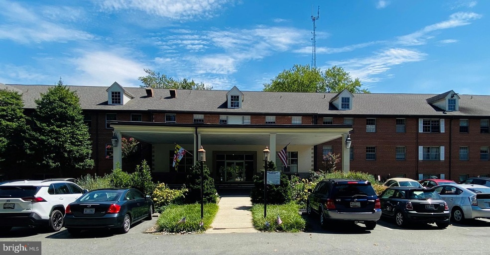 Kenwood Place unit 311, Bethesda, MD 20816 - photo 1