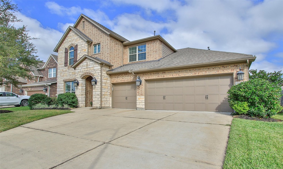 31771 Serrano Bluff Ln, Spring, TX 77386 - photo 1