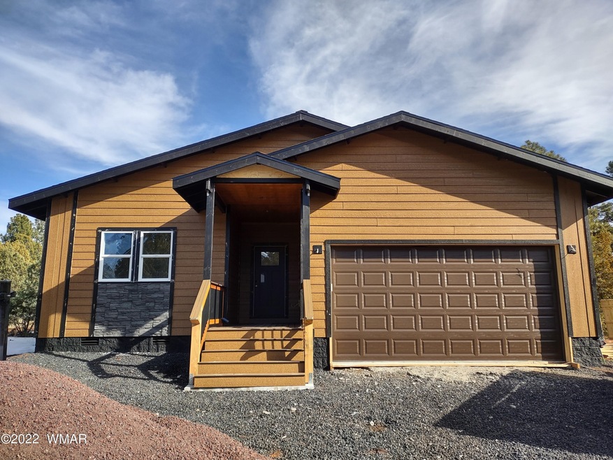 781 S Bushman, Show Low, AZ 85901 - photo 1