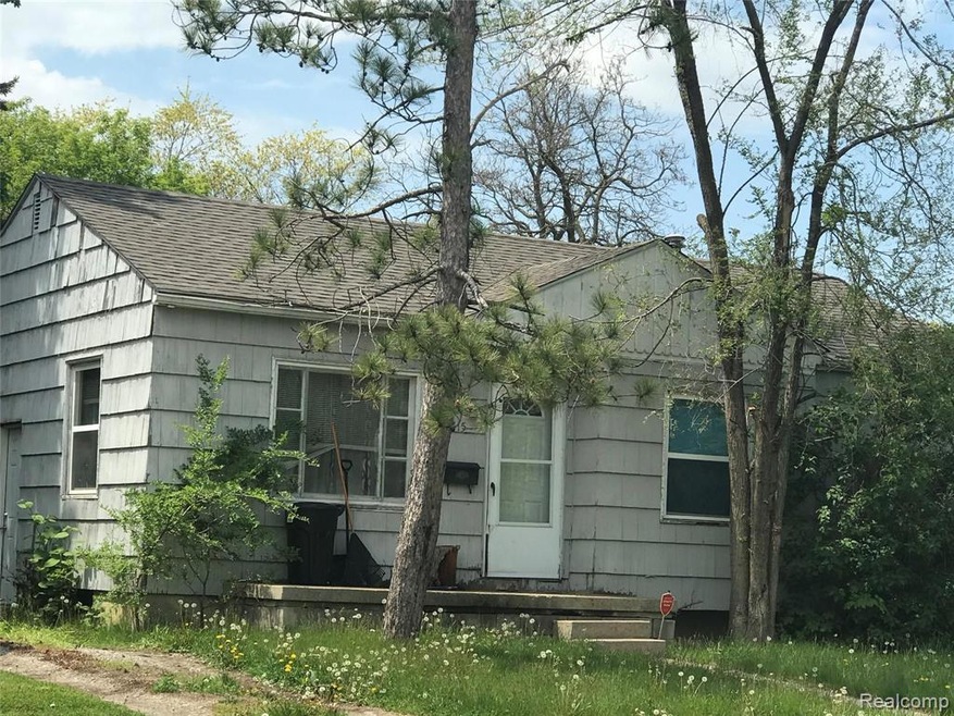 2415 N Averill Ave, Flint, MI 48506 - photo 1