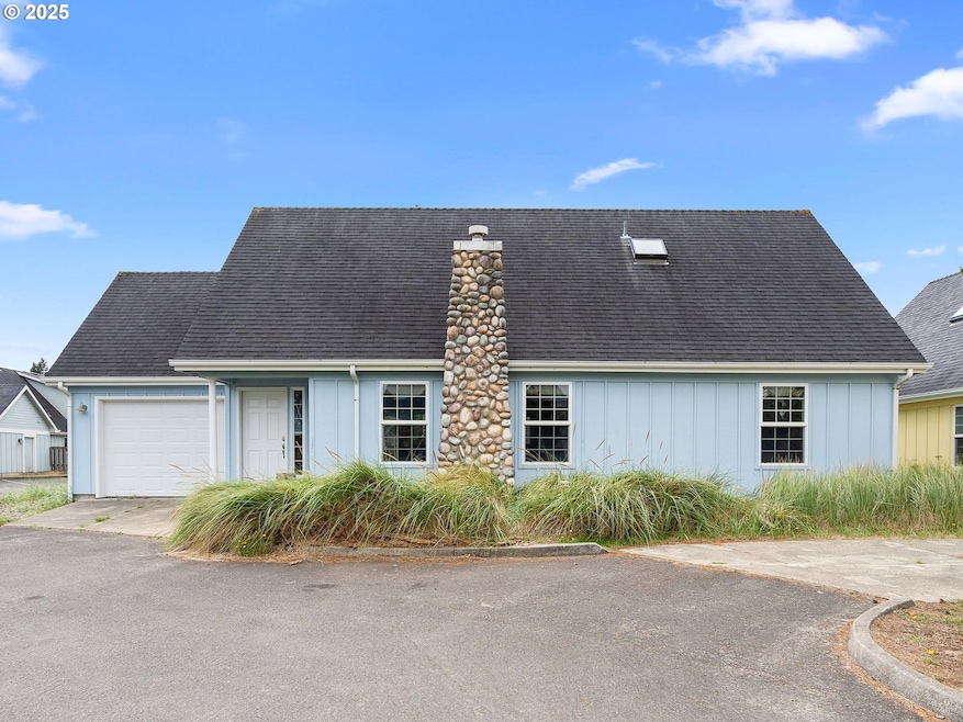 For Sale $615,000 • Co-Listing Agent