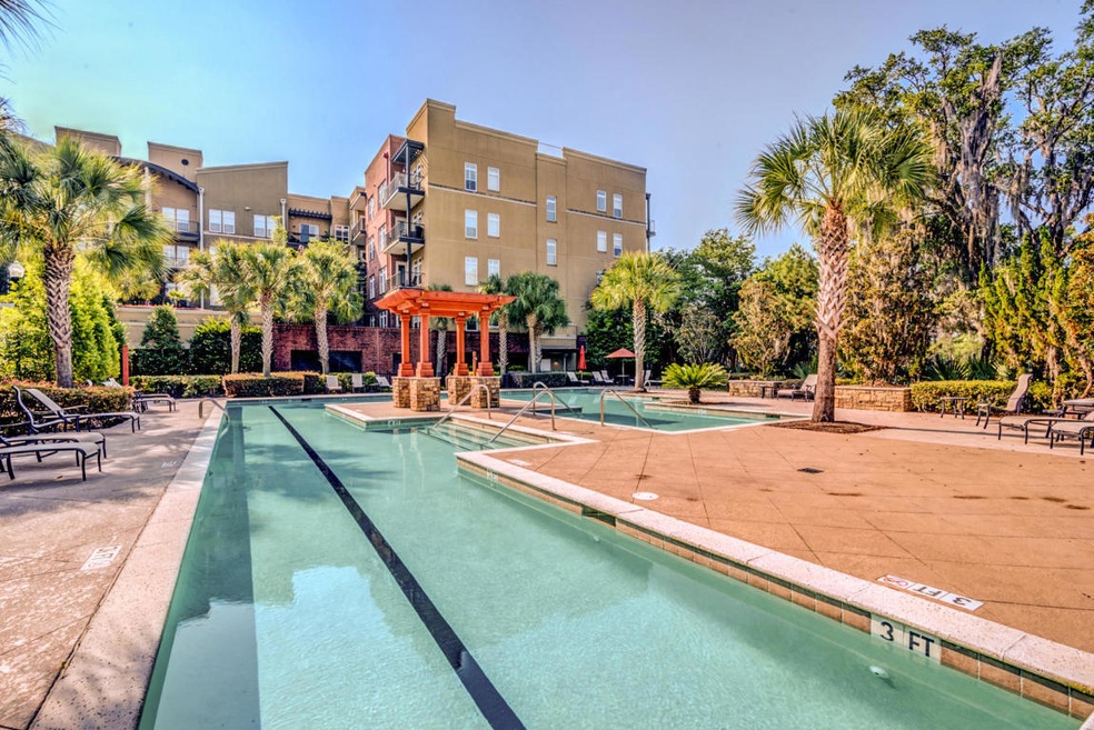 Amazing pool and amenities