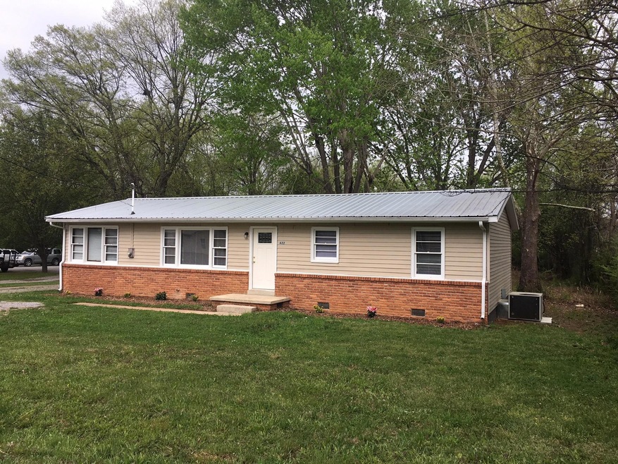 622 Mac St, Shelbyville, TN 37160 - photo 1