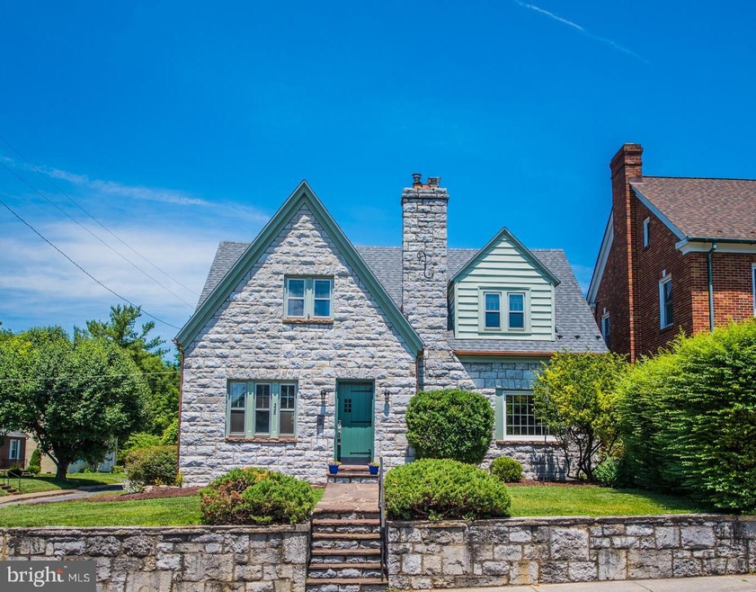 328 W Piccadilly St, Winchester, VA 22601 - photo 1