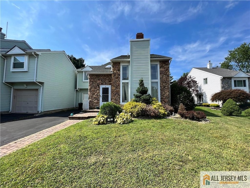 15 Jeffrey Cir, Dayton, NJ 08810 - photo 1