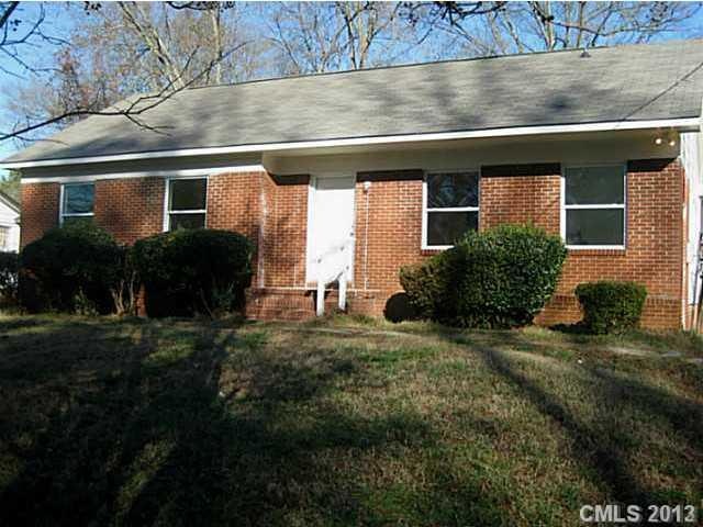 Exterior Front - Welcome to you new home at 2828 W