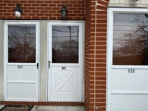 661 Chestnut St, Cedarhurst, NY 11516 - photo 1