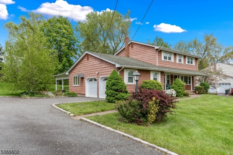 6 Cherry Ln, Parsippany, NJ 07054 - photo 1