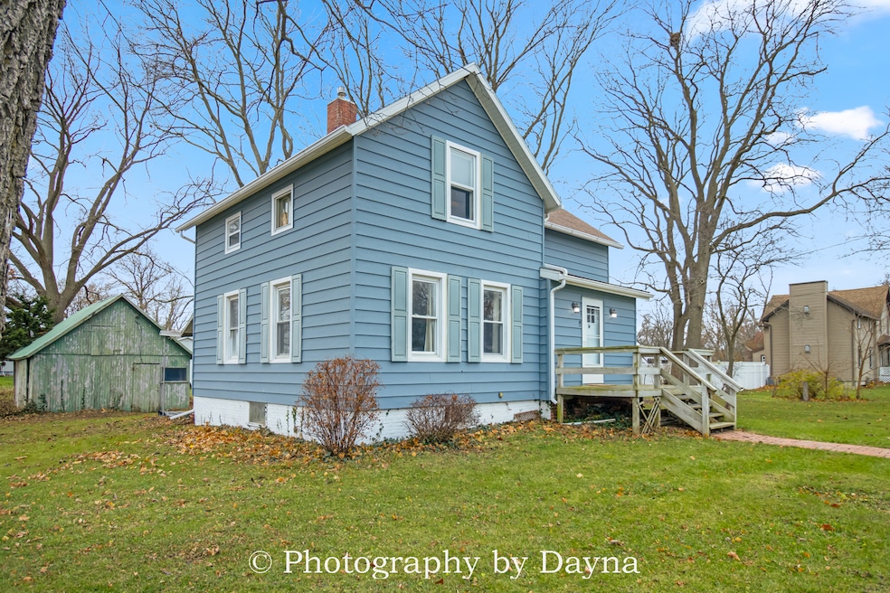 410 E Main St, Ashkum, IL 60911 - photo 1