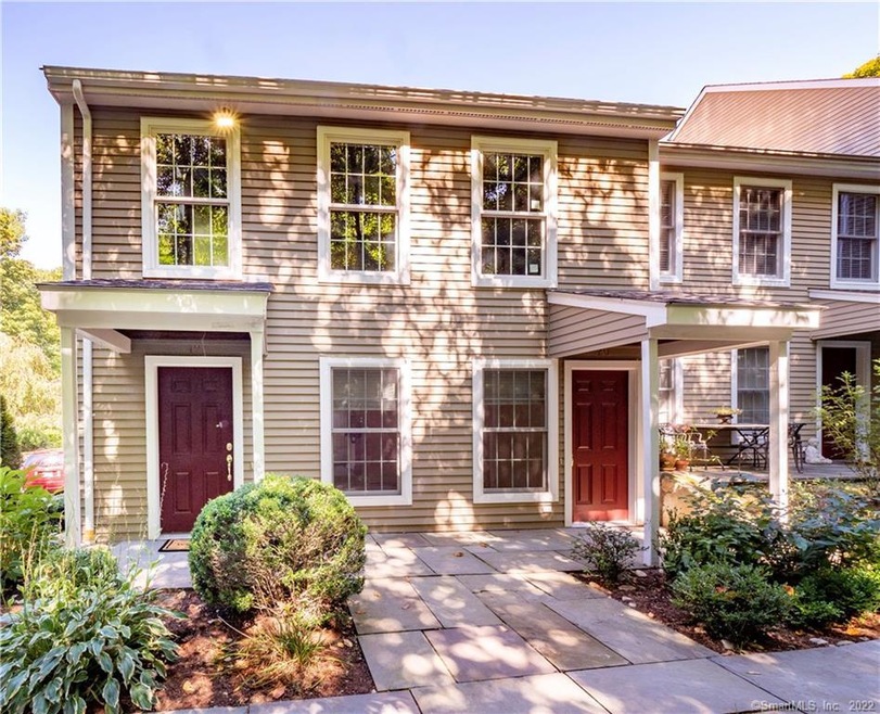 56 Portland Ave unit 19, Redding, CT 06896 - photo 1