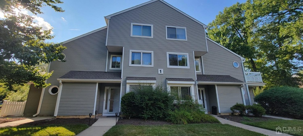 15 Deerberry Ln, Monmouth Junction, NJ 08852 - photo 1