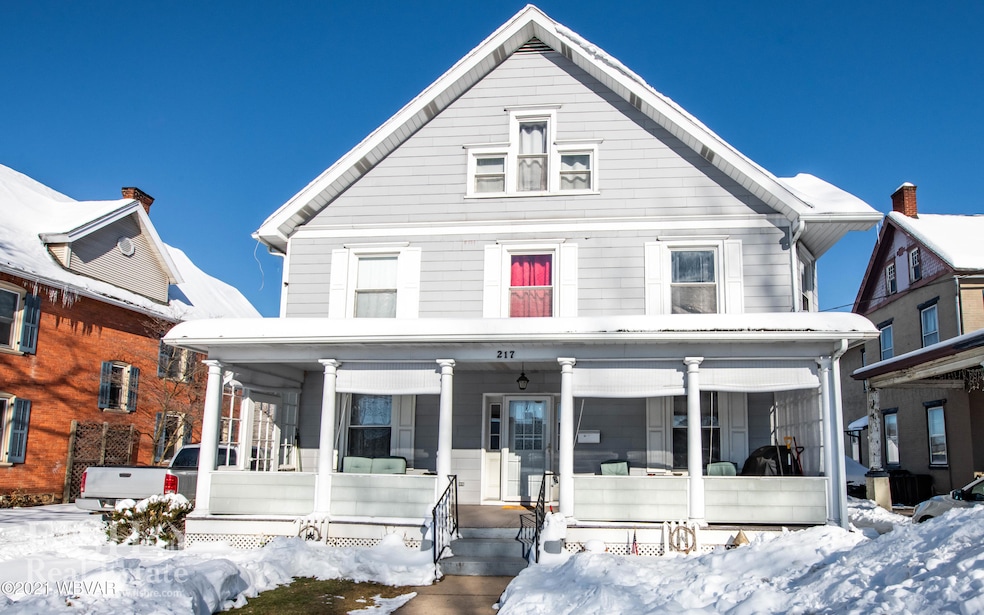 217 W Penn St, Muncy, PA 17756 - photo 1
