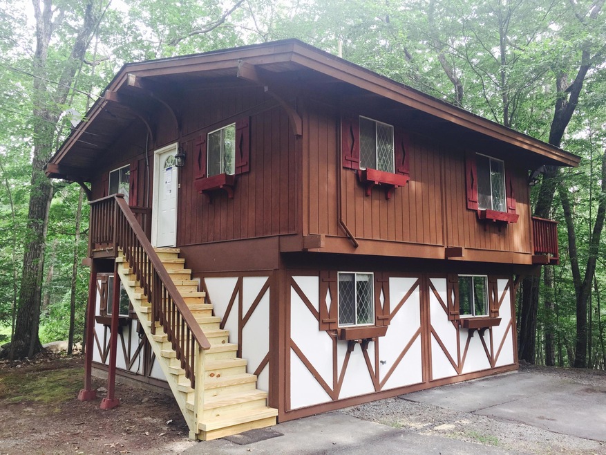 125 Lookout Dr, Hawley, PA 18428 - photo 1