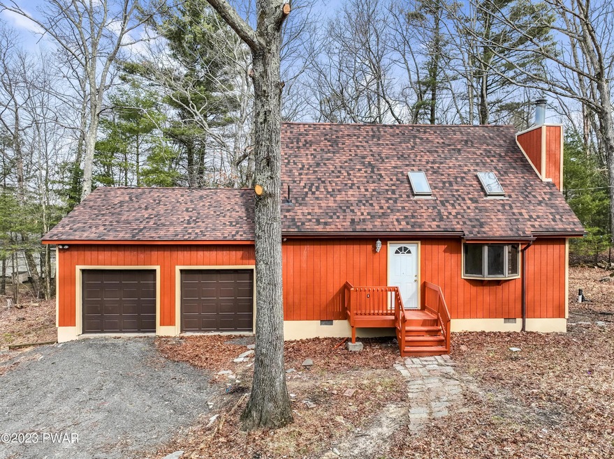 131 Pheasant Ln, Dingmans Ferry, PA 18328 - photo 1