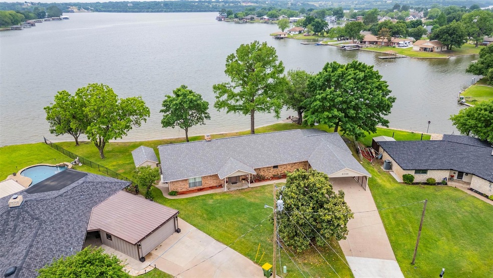 4208 Chaparral Ct, Granbury, TX 76049 - photo 1