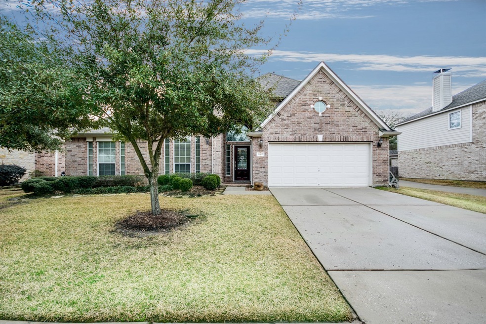 11415 Maple Falls Dr, Tomball, TX 77377 - photo 1