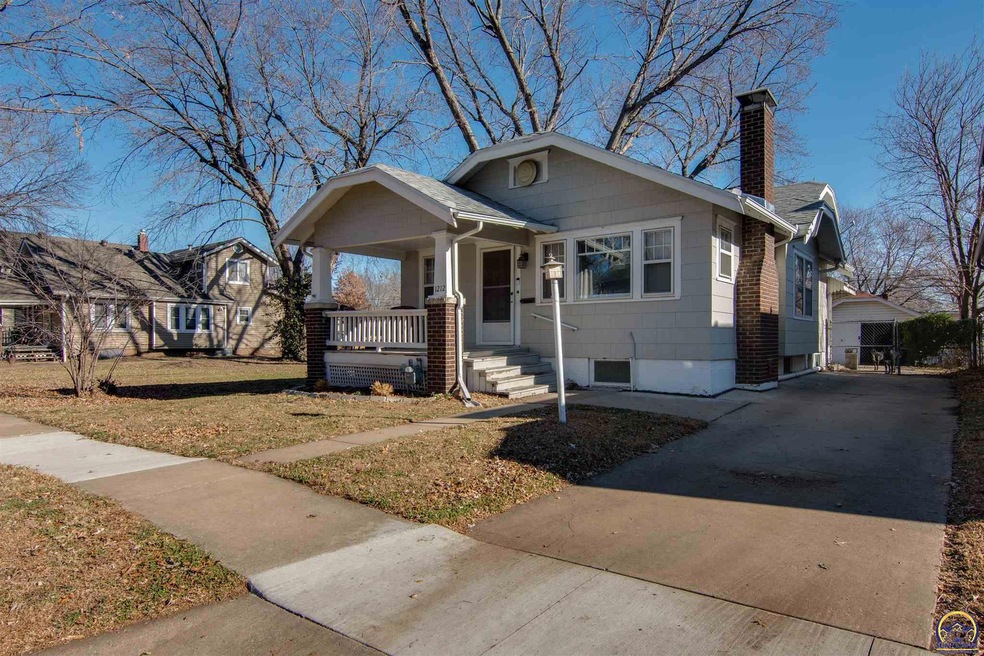 1212 SW Wayne Ave, Topeka, KS 66604 - photo 1