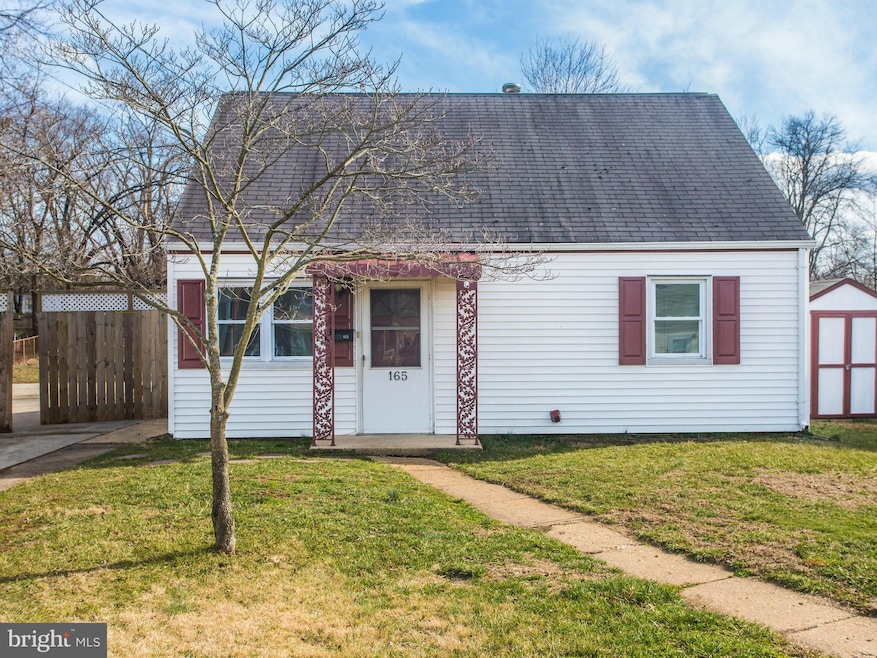 165 Martin Dr, Manassas Park, VA 20111 - photo 1