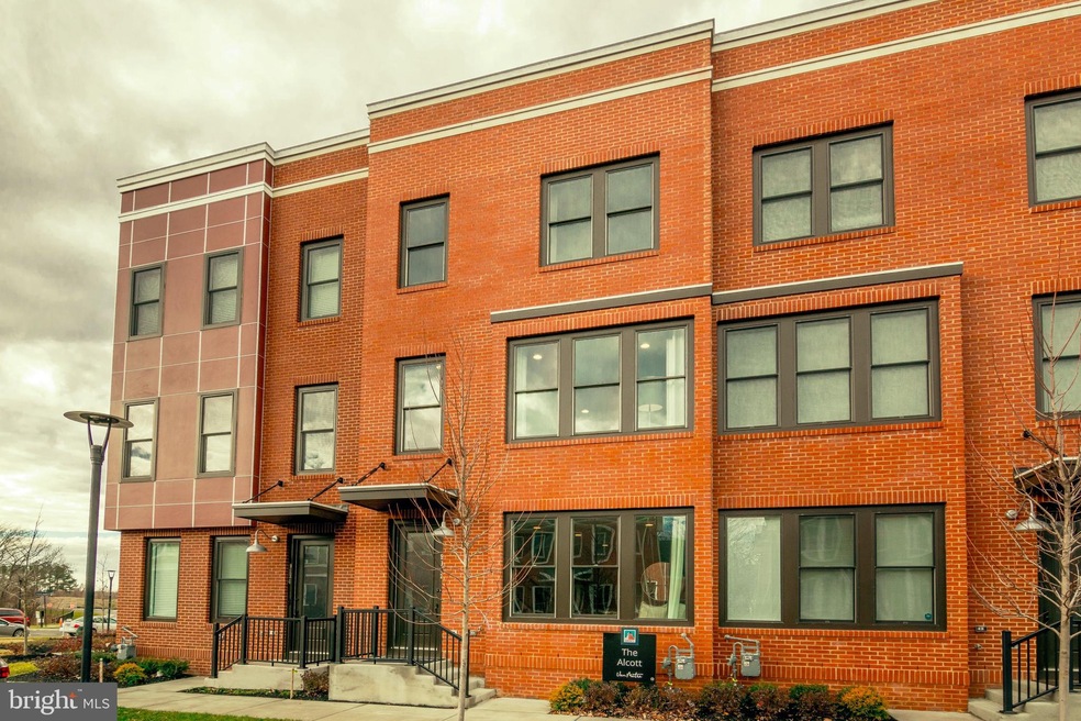 8384 Guard Tower Rd, Lorton, VA 22079 - photo 1