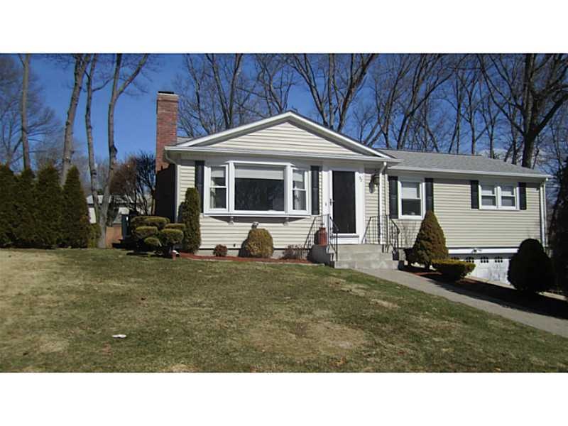 52 Ferncrest Dr, Cumberland, RI 02864 - photo 1