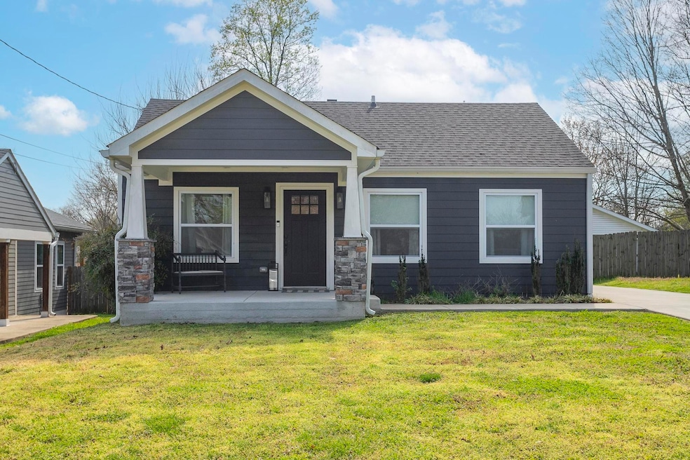 926 Curdwood Blvd, Nashville, TN 37216 - photo 1