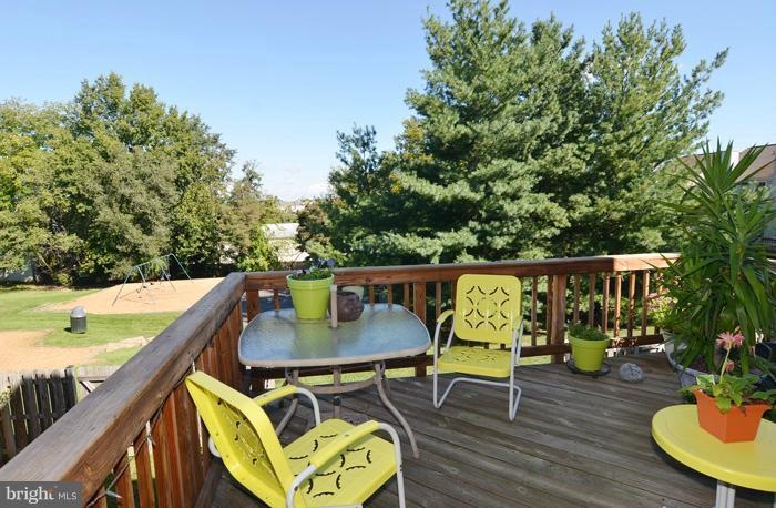 435 Mcdaniel Dr, Purcellville, VA 20132 - photo 1