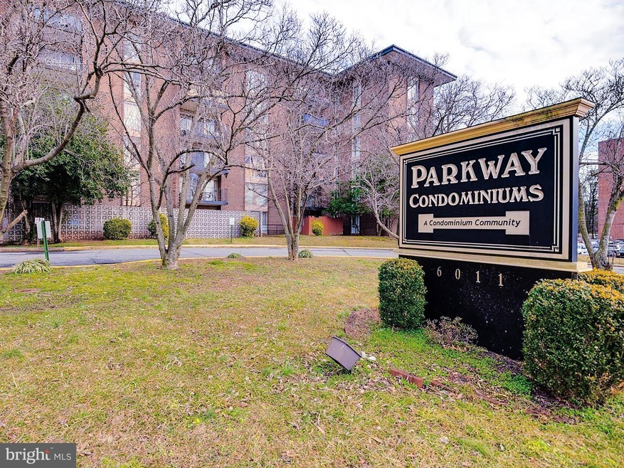 6011 Emerson St unit 406, Bladensburg, MD 20710 - photo 1
