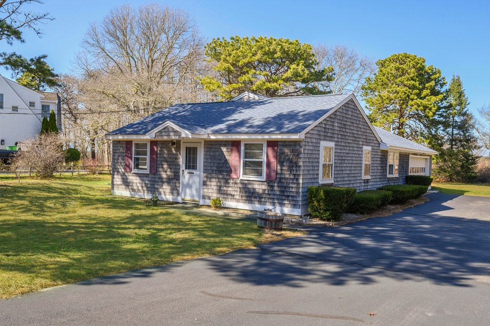 FRONT VIEW OF HOUSE