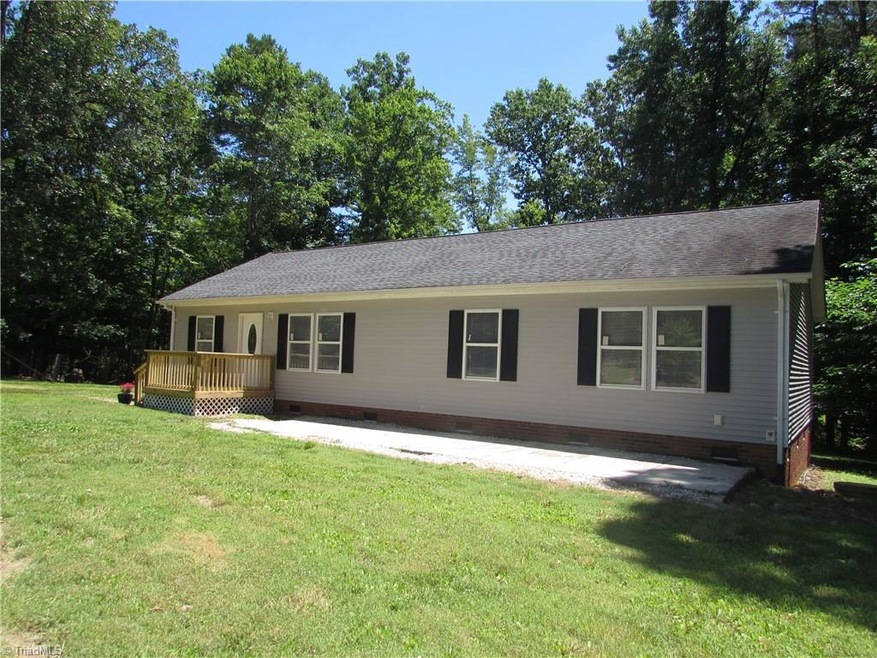 3085 Bethel Lucas Rd, Asheboro, NC 27205 - photo 1