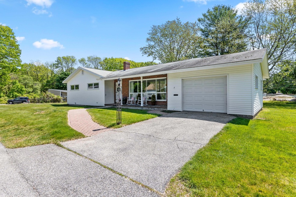 5 Kennedy Drive Biddeford-01