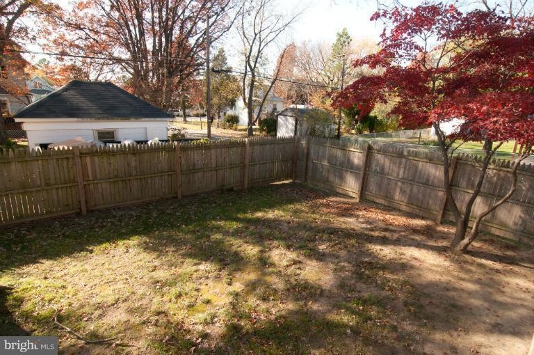 18 Greenwood Ave, Baltimore, MD 21206 - photo 1