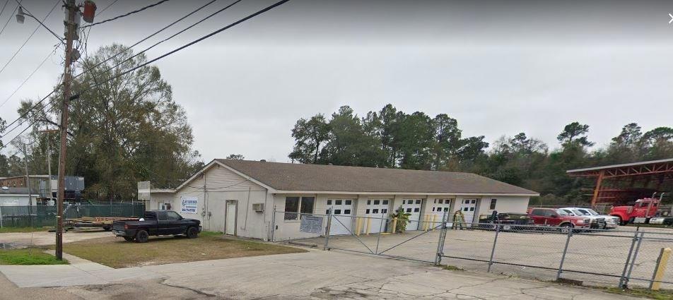 3310 Pontchartrain Dr, Slidell, LA 70458 - photo 1