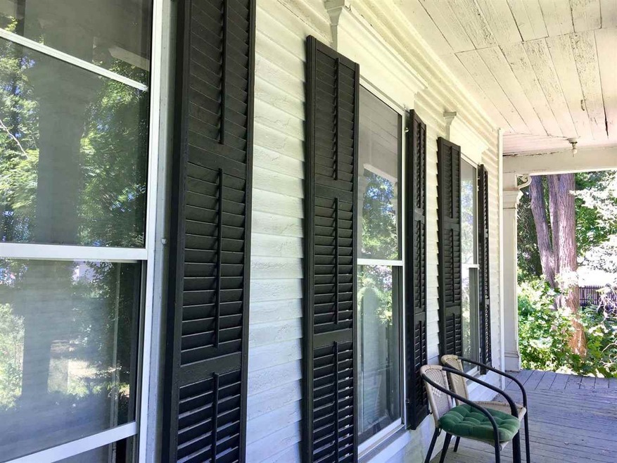 32 Clarendon Ave, West Rutland, VT 05777 - photo 1