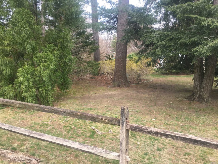 35 Cornwells Beach Rd, Sands Point, NY 11050 - photo 1