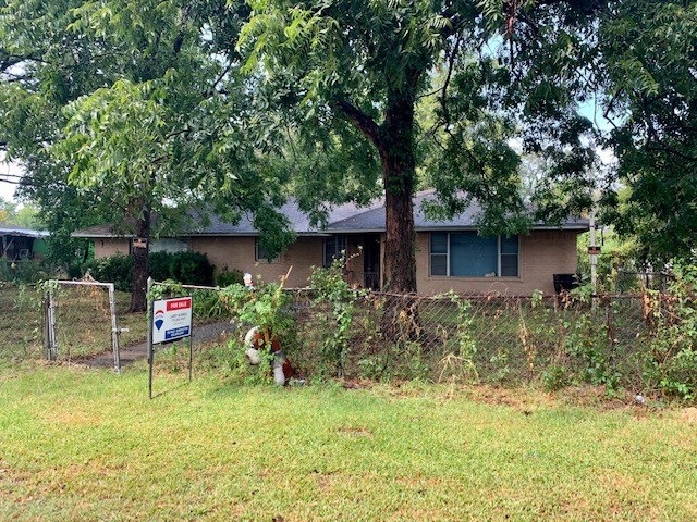 14215 Longview St, Houston, TX 77015 - photo 1